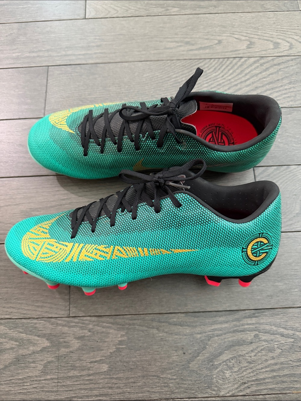 Nike Mercurial Vapor 12 Club MG CR7 Pride of Portugal Rare 2018 Soccer